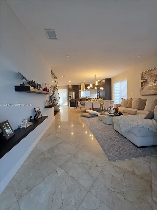 3 of 18 - 10797 Nw 73rd Terrace, Doral, FL