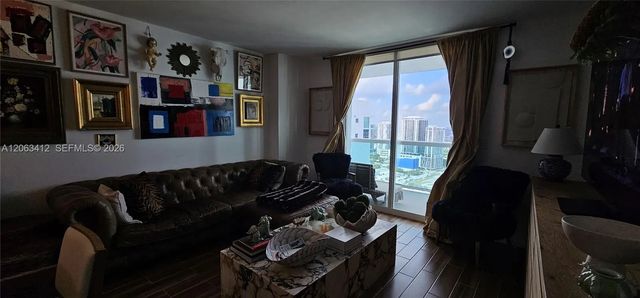 5 of 21 - 1800 N Bayshore Drive #3808, Miami, FL