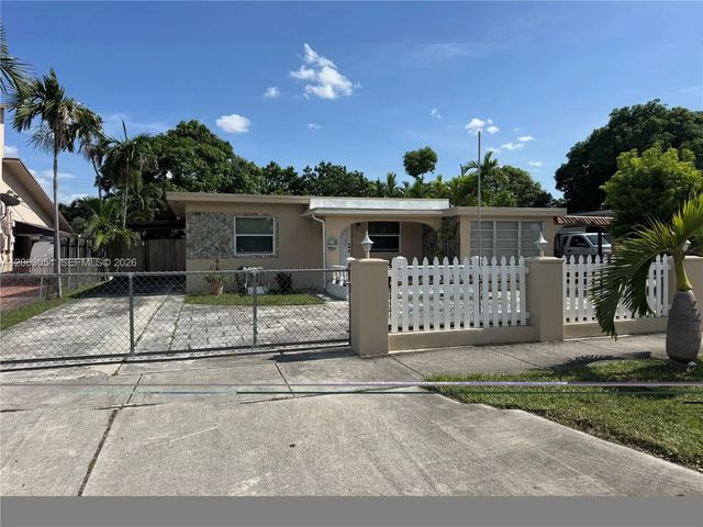 562 E 44th Street, Hialeah