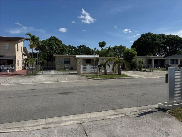 2 of 32 - 562 E 44th Street, Hialeah, FL