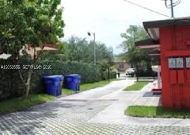 2 of 10 - 2513 Lincoln Street, Hollywood, FL