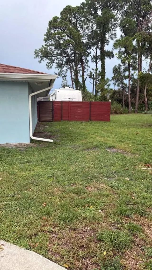 4 of 21 - 1681 Se Fairfield Street, Port St. Lucie, FL