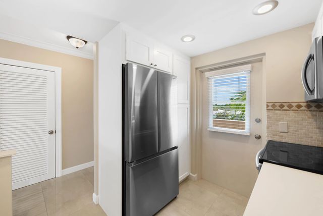 5 of 47 - 400 N Federal Highway #408, Deerfield Beach, FL