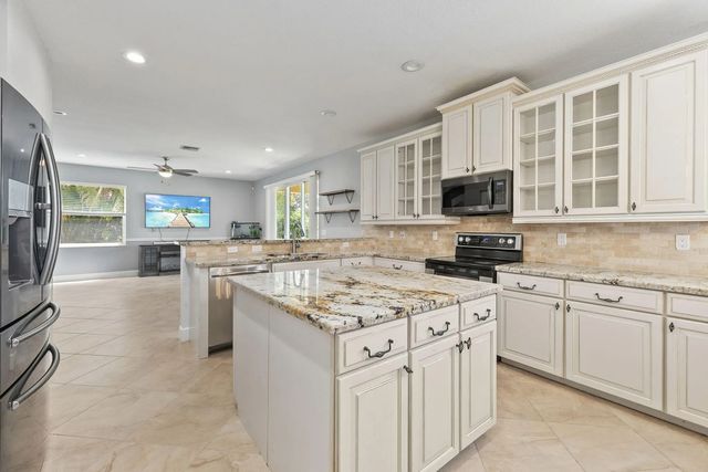 5 of 35 - 1428 Se Summit Trail, Stuart, FL