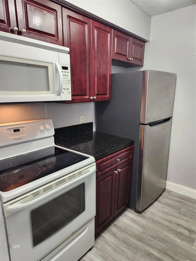 5 of 26 - 2736 S University Drive #1101, Davie, FL