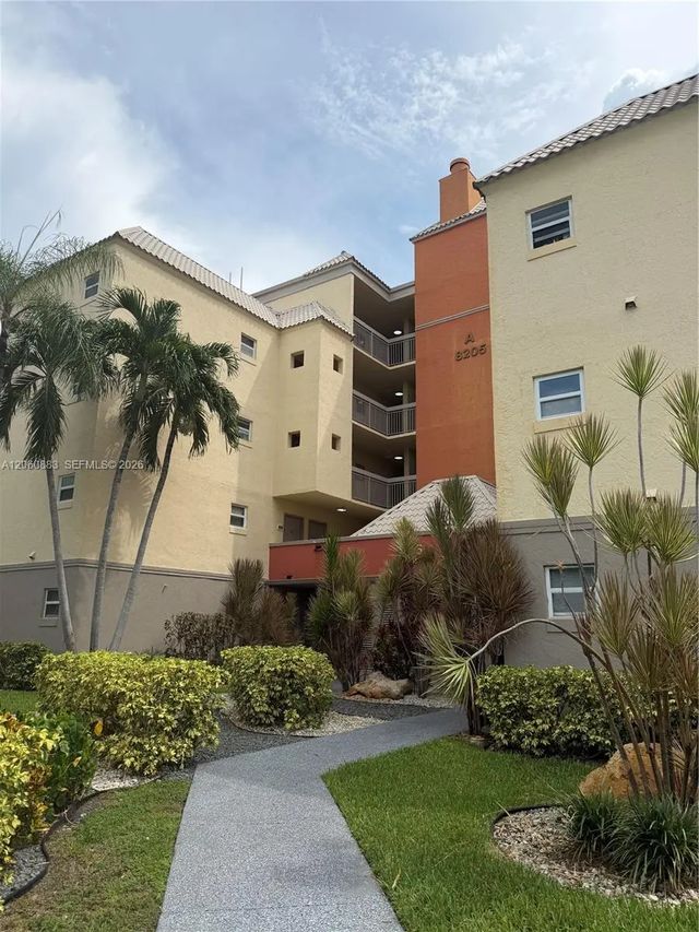 8205 Lake Drive #306, Doral