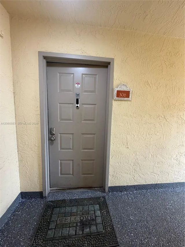 4 of 37 - 8205 Lake Drive #306, Doral, FL