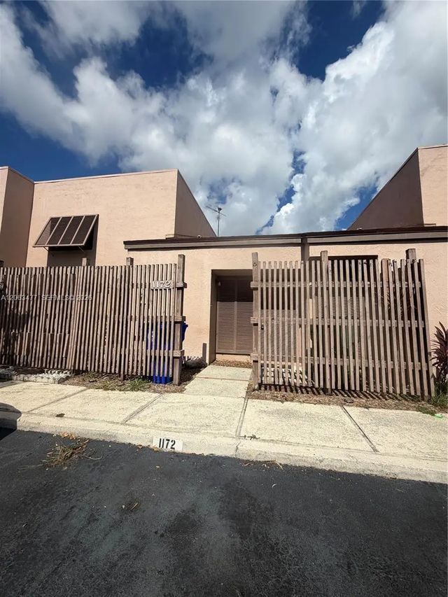 2 of 21 - 1172 Nw 122nd Terrace, Pembroke Pines, FL