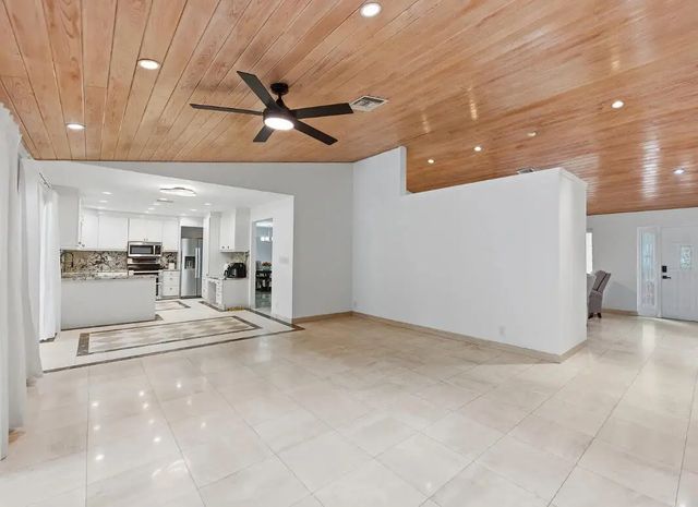 4 of 31 - 10740 Nw 19th Street, Coral Springs, FL
