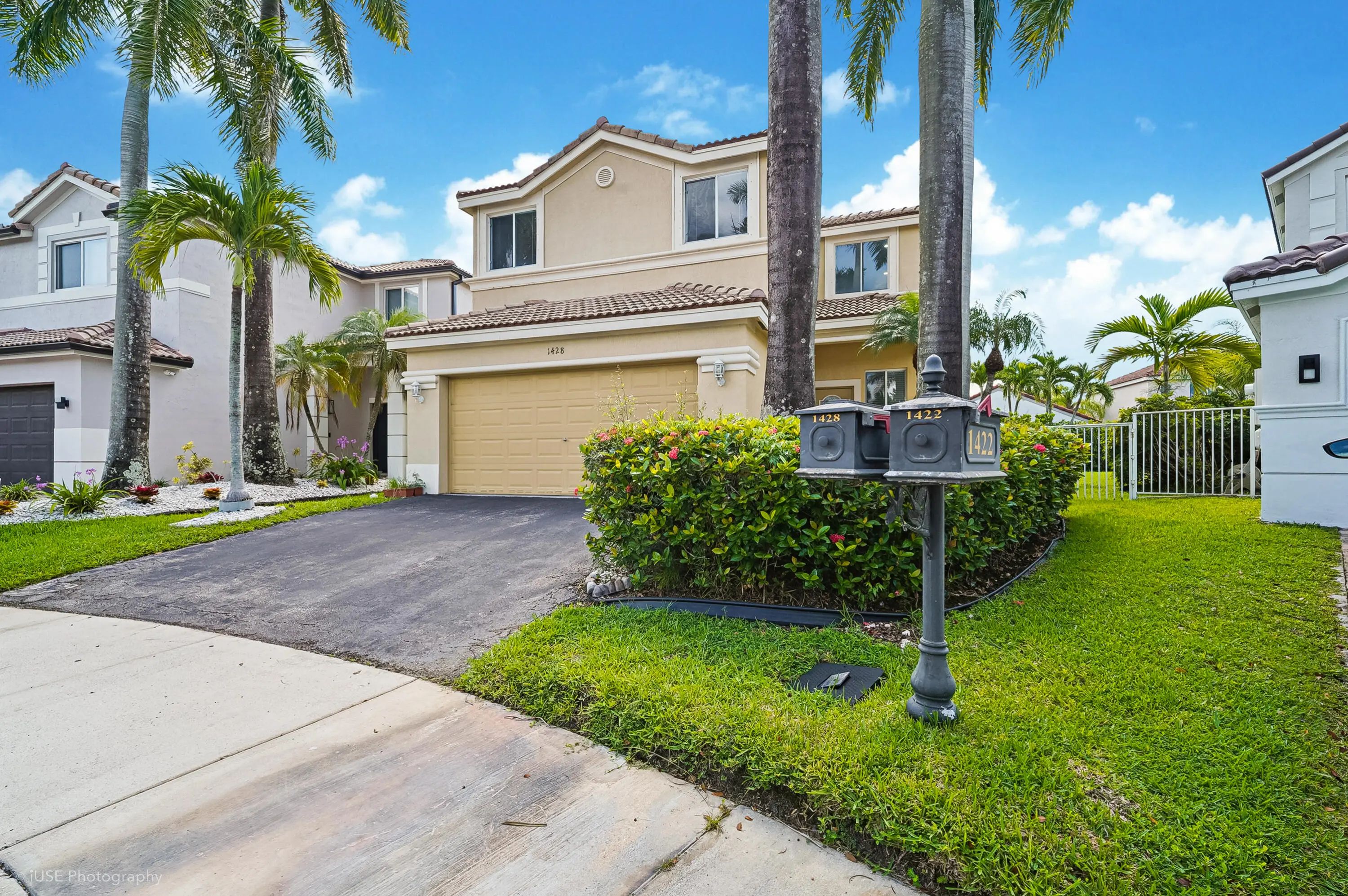 1428 Canary Island Drive, Weston