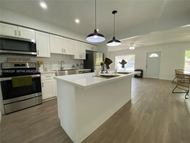 2 of 26 - 1120 Sw 15th Terrace, Fort Lauderdale, FL