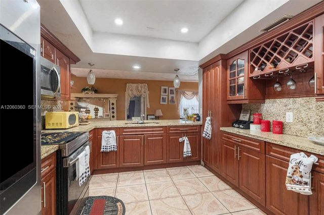 3 of 8 - 7140 Coral Boulevard, Miramar, FL