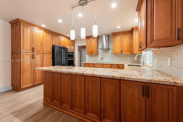 5 of 28 - 8331 Sw 156th Street, Palmetto Bay, FL