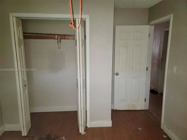 4 of 12 - 10210 Sw 173rd Street, Miami, FL