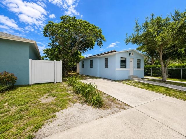 2 of 37 - 1410 S J Street, Lake Worth Beach, FL