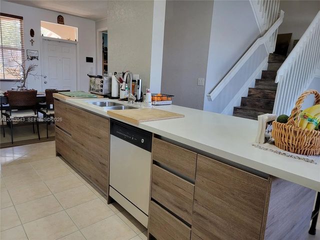 5 of 22 - 15375 Sw 9th Way, Miami, FL