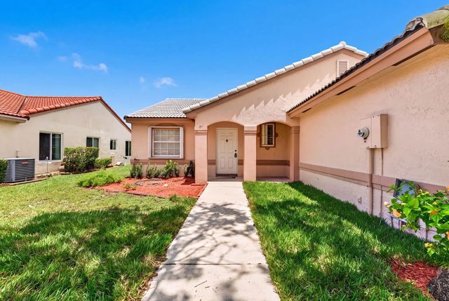 3 of 30 - 18871 Nw 2nd Street, Pembroke Pines, FL