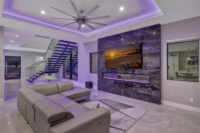 5 of 199 - 1004 Sw 5th Place, Fort Lauderdale, FL