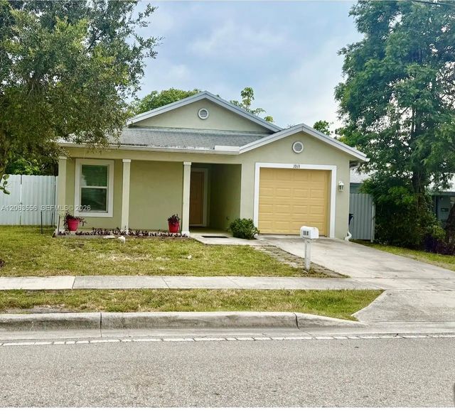 1018 Foster Road, Hallandale Beach