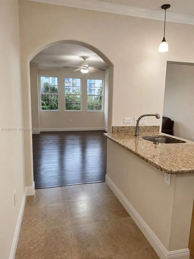 2 of 25 - 533 Ne 3rd Avenue #320, Fort Lauderdale, FL