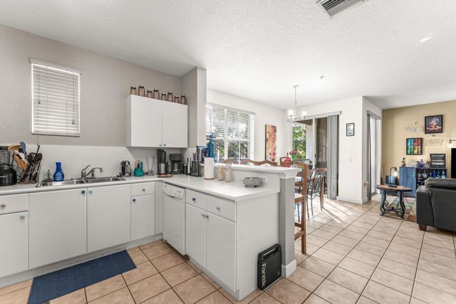 5 of 29 - 1012 Shoma Drive, Royal Palm Beach, FL