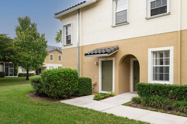 2 of 26 - 1600 Se Sheffield Terrace #201, Stuart, FL