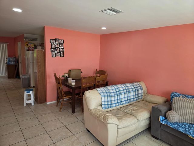 3 of 21 - 276 Se Norfolk Boulevard, Stuart, FL