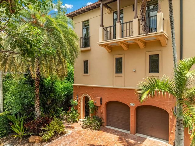 6234 Paradise Point Drive #6234, Palmetto Bay
