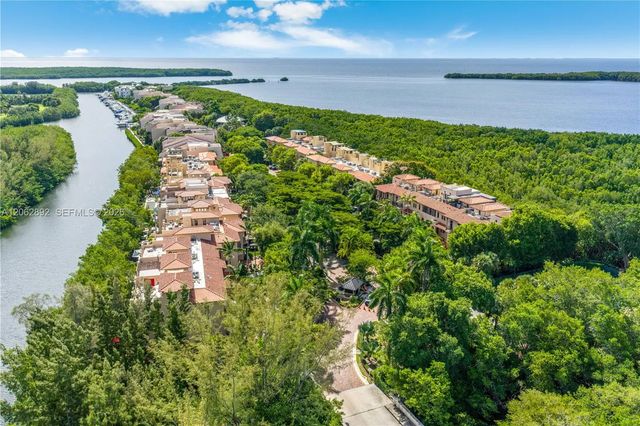 5 of 63 - 6234 Paradise Point Drive #6234, Palmetto Bay, FL