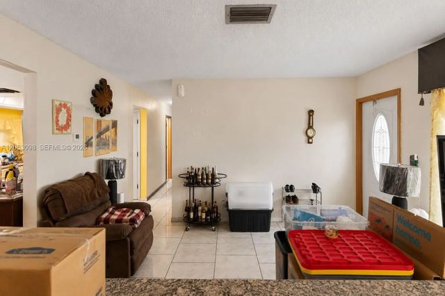 5 of 29 - 4857 Nw 8th Court, Plantation, FL
