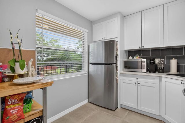 3 of 28 - 3301 Nw 47th Terrace #308, Lauderdale Lakes, FL