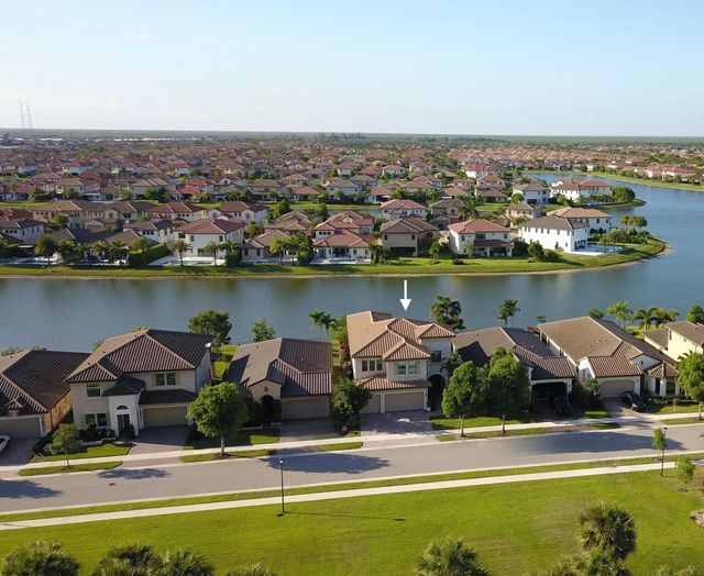 2 of 56 - 11965 S Baypoint Circle, Parkland, FL