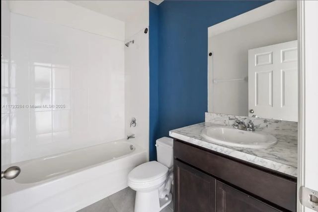 4 of 10 - 5305 Fantasy Drive, Fort Pierce, FL