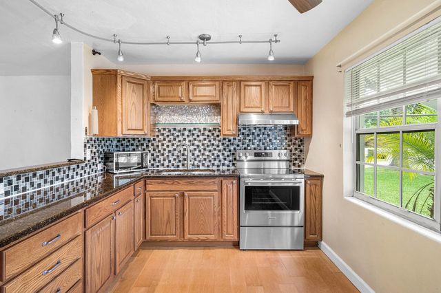 5 of 30 - 5709 Se Indigo Avenue, Stuart, FL