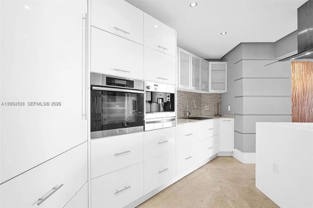 4 of 61 - 16699 Collins Avenue #1103 / 2 Parking 4 Sale, Sunny Isles Beach, FL