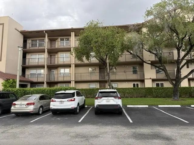 13455 Sw 16th Court #212f, Pembroke Pines