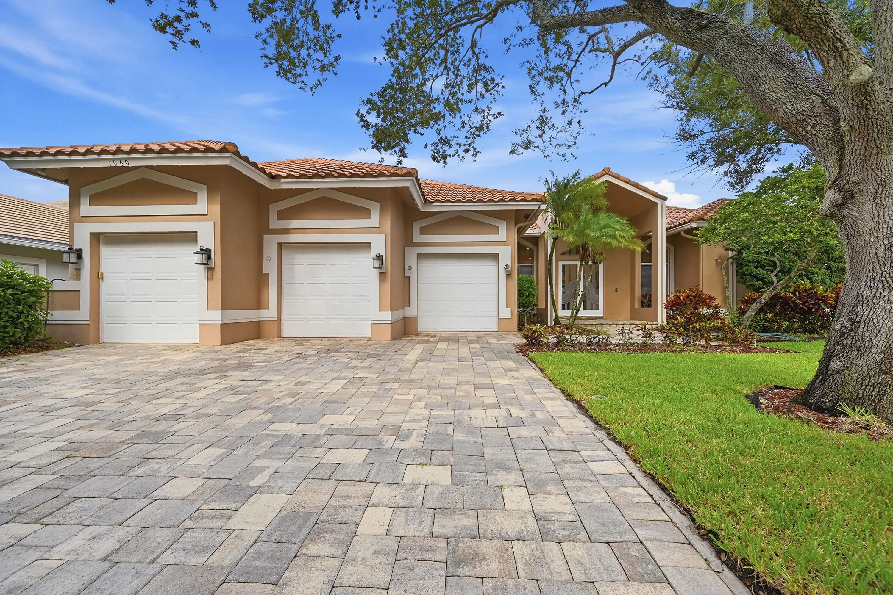 1960 Hartford Way, Coral Springs