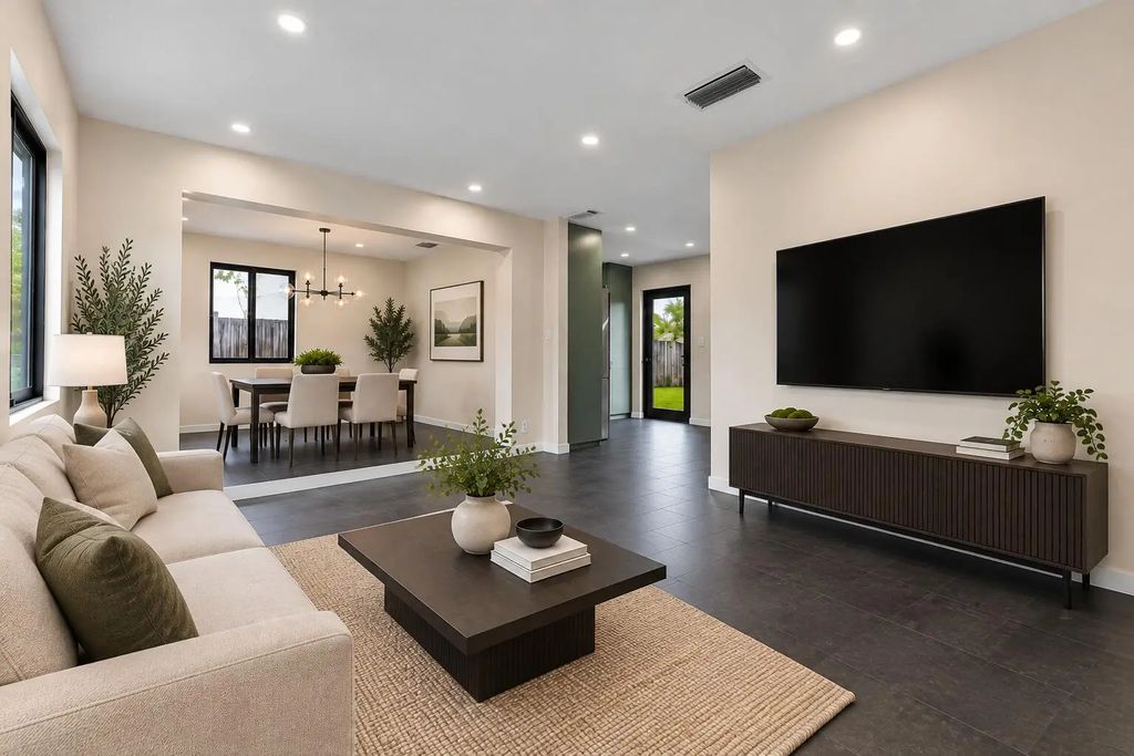 321 Ne 59th Street, Oakland Park