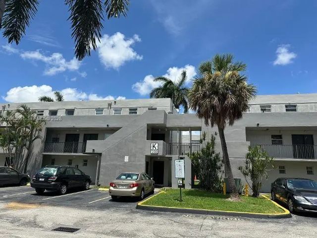 220 Nw 87th Avenue #k108, Miami