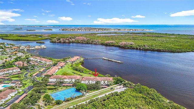 6082 Se Landing Way #11, Stuart