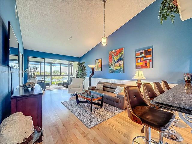 5 of 23 - 6082 Se Landing Way #11, Stuart, FL