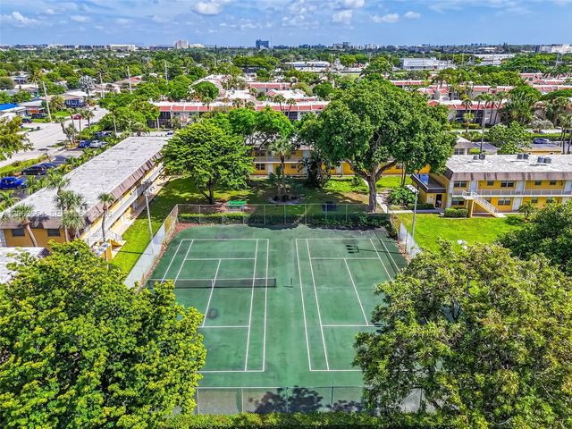 4 of 24 - 5168 Ne 6th Avenue #416, Oakland Park, FL