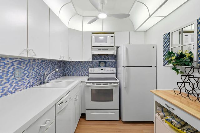 3 of 55 - 640 Snug Harbor Drive #f4, Boynton Beach, FL