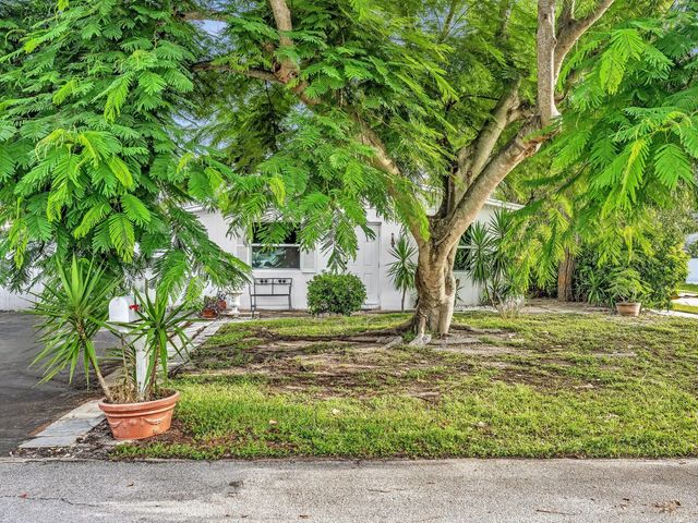 301 5th Street, Jupiter
