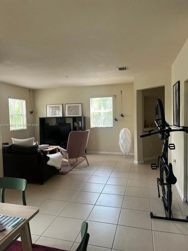 4 of 25 - N/A, Doral, FL