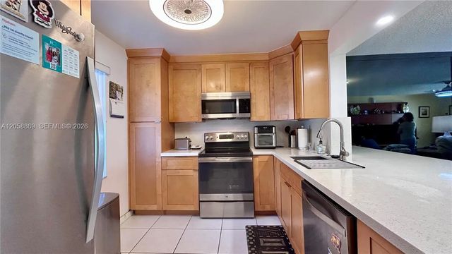 3 of 41 - 190 Se 5th Avenue #104, Dania Beach, FL