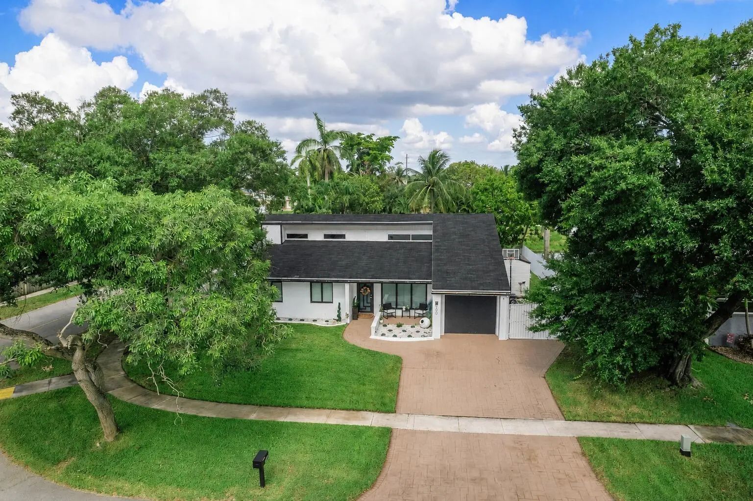 400 Nw 98th Avenue, Pembroke Pines