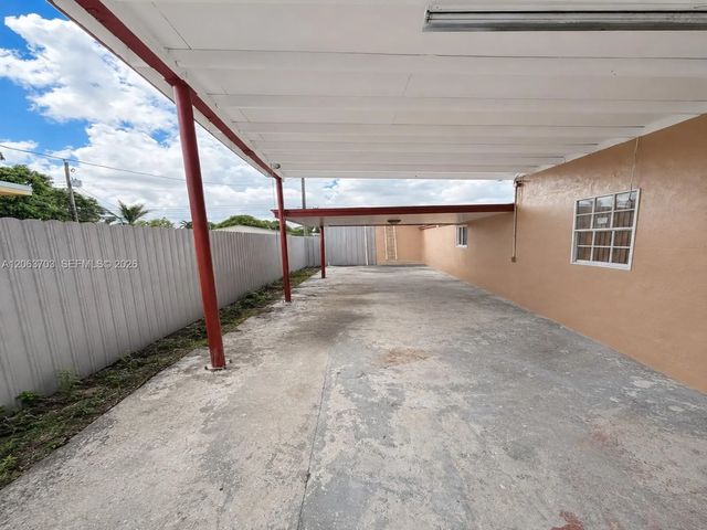4 of 10 - 142 E 45th Street, Hialeah, FL