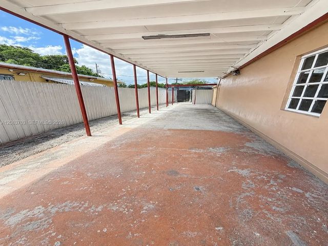 5 of 10 - 142 E 45th Street, Hialeah, FL