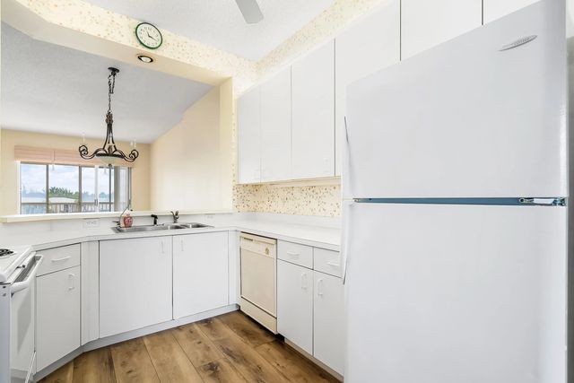 5 of 42 - 7904 Trent Drive #410, Tamarac, FL